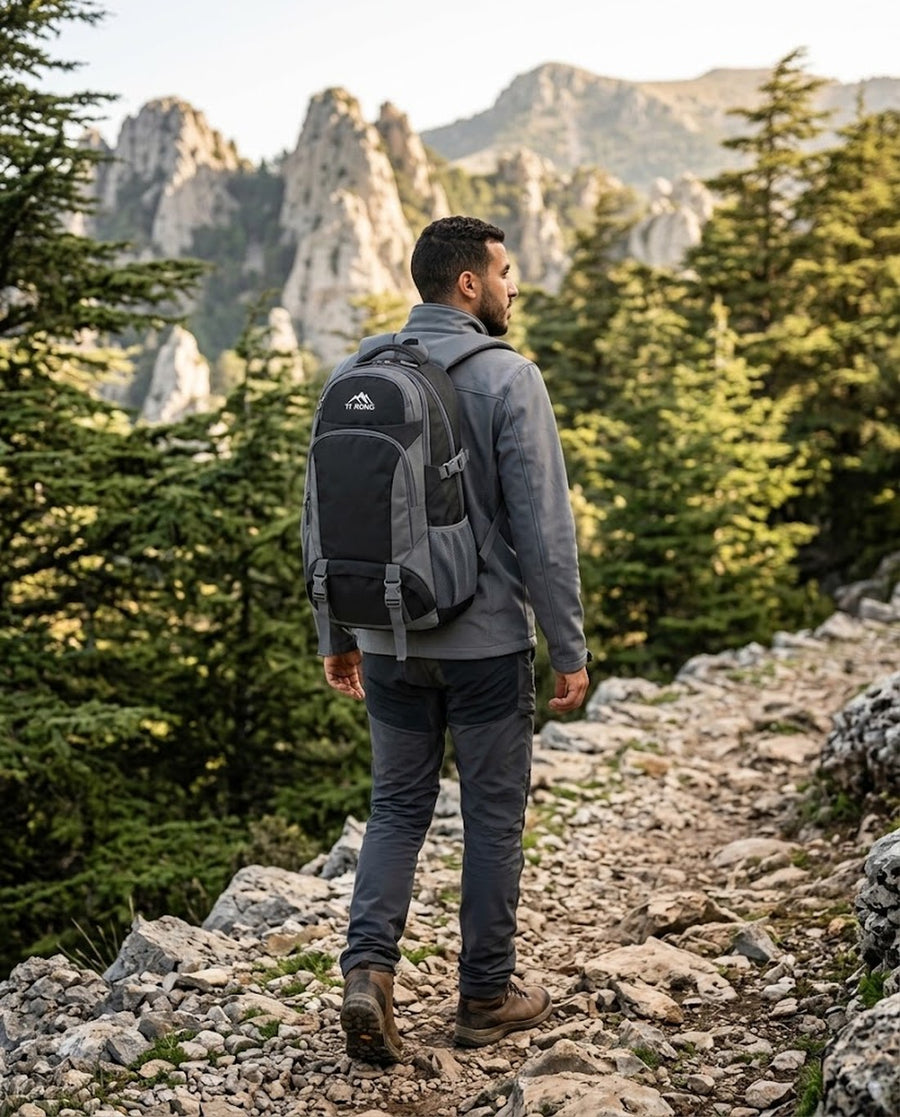 Randonnée en montagne avec le sac 55 L