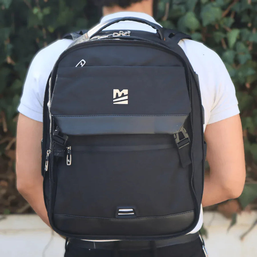 Sac à dos Marcelo PRO noir porté de dos, photo réelle
