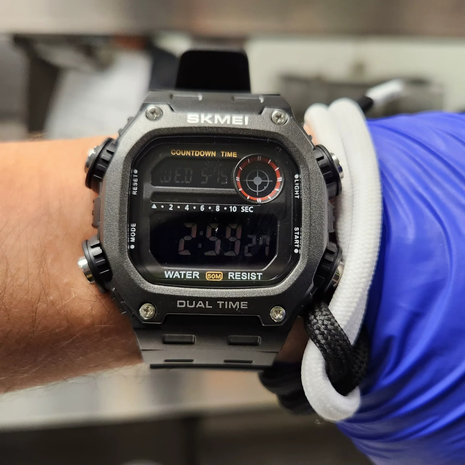 SKMEI 2126 – Montre homme digitale sport au look rétro et fonctions complètes