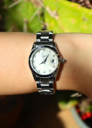 IEKE Evalina – Montre pour Femme Original, argentée au charme perlé 88192L