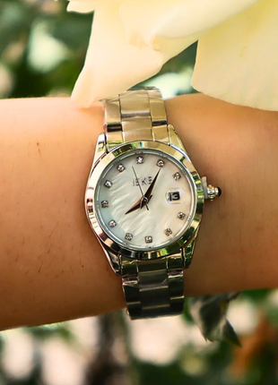 IEKE Evalina – Montre pour Femme Original, argentée au charme perlé 88192L