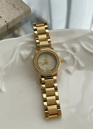 IEKE Zenna – Montre Femme Carrée Chic & Intemporelle 88273