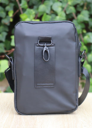 حقيبة كتف بتصميم كاجوال