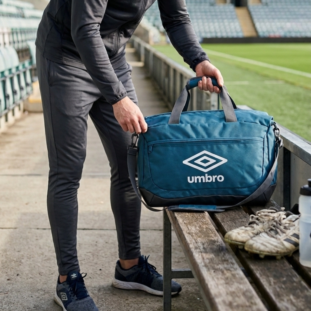 Cabas et sac à main Umbro pour sport et voyage