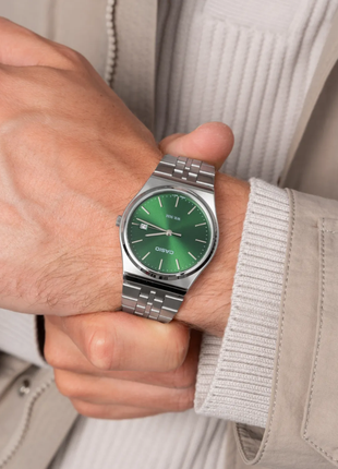 Montre Homme CASIO Acier Inoxydable – Fine & Élégante B145D