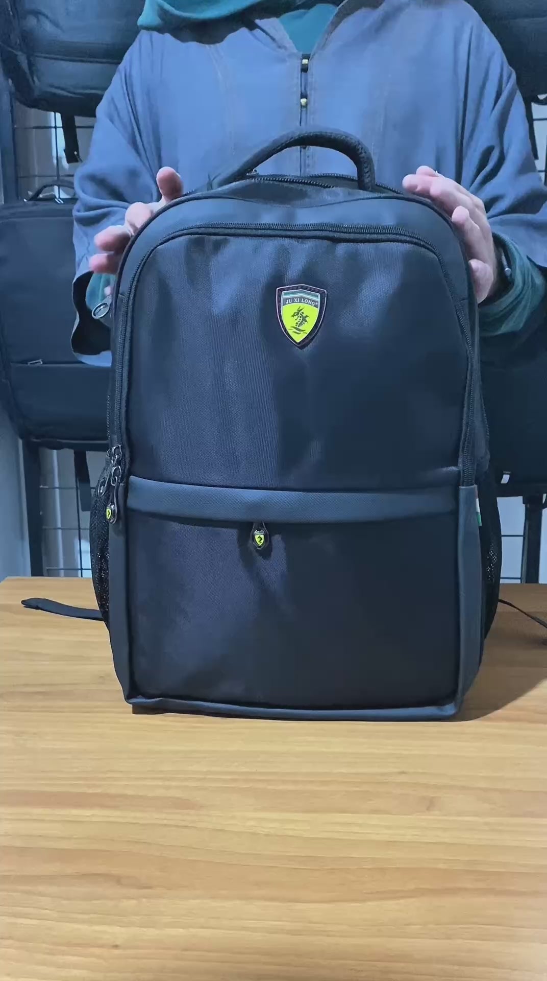 Sac a Dos Polyvalent Multi poches Style 17 pouce