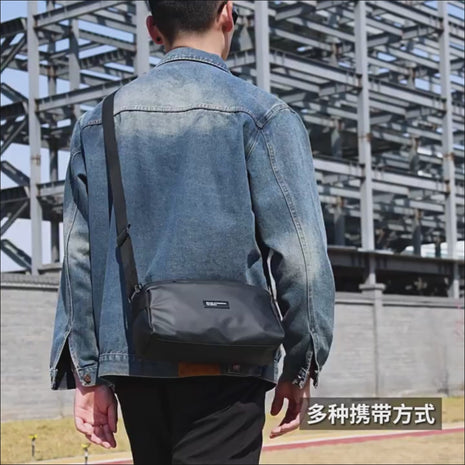 Petite Sacoche Crossbody