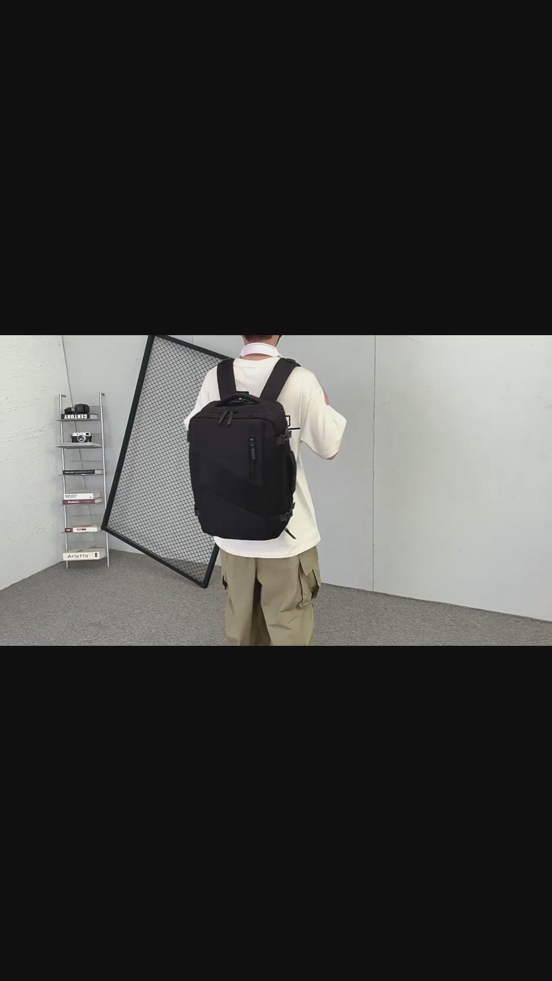 حقيبة ظهر متعددة الوظائف سعة 35 لترًا - جيب للأحذية + جيب للكمبيوتر المحمول مقاس 15.6 بوصة 